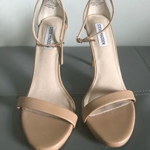 Steve Madden size 8.5 Stecy Heel